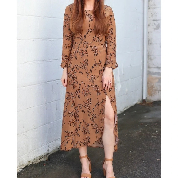 Saltwater Luxe  Caroline Midi Dress - Picture 2 of 5